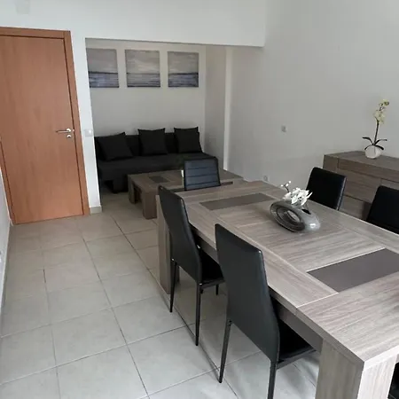 Plage Apartment *